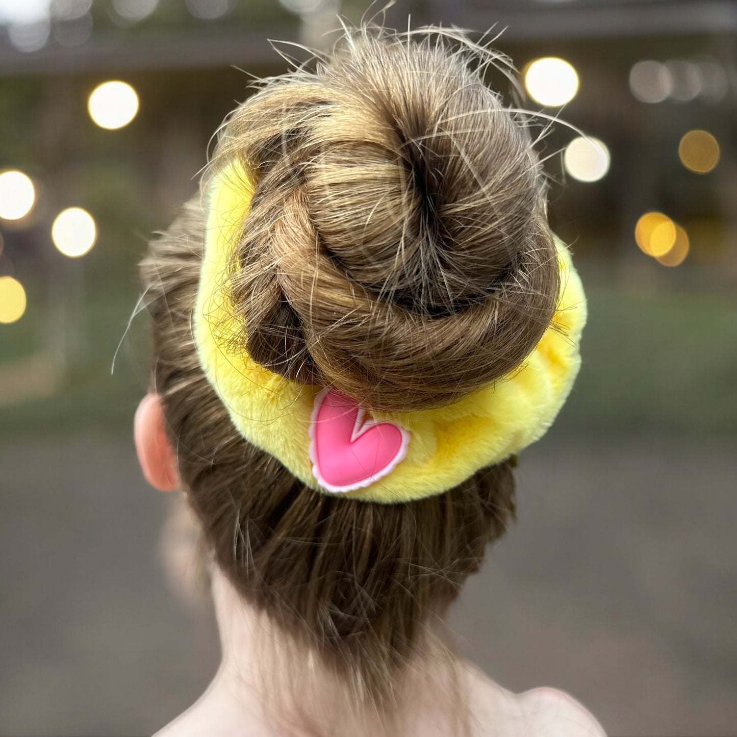 Scrunchie geel met hart
