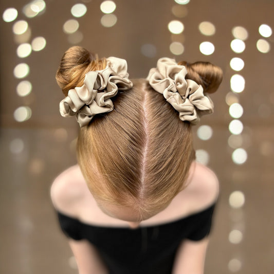 Scrunchies beige satijn 5 stuks